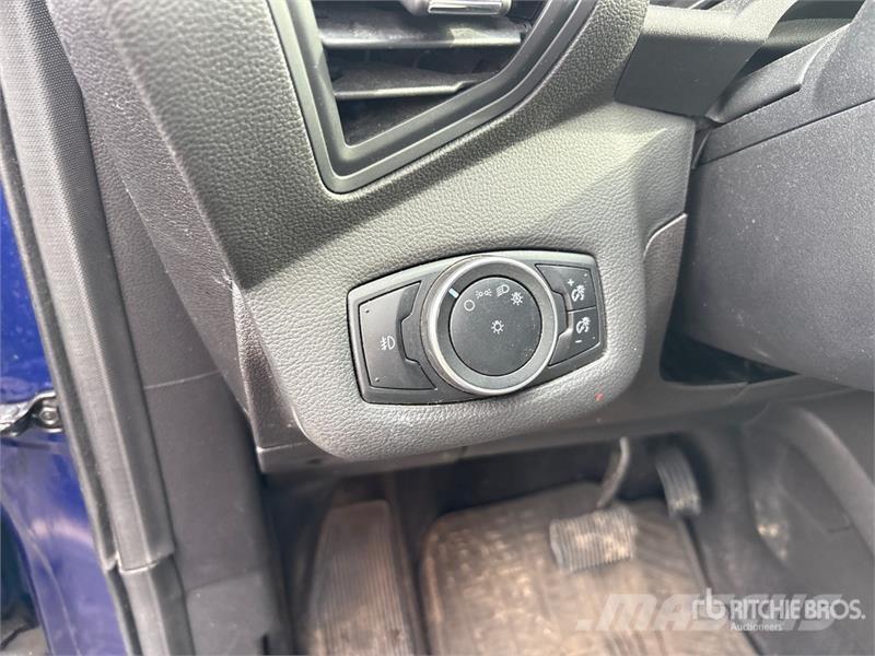 Ford Escape SE 4WD SUV Автомобілі