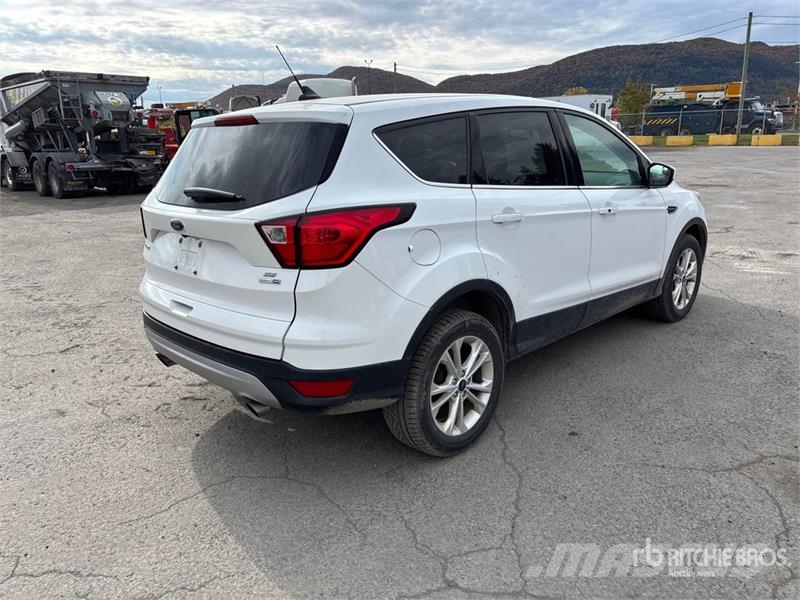 Ford Escape SE 4WD SUV Αυτοκίνητα
