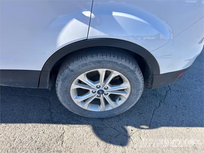 Ford Escape SE 4WD SUV Automobili