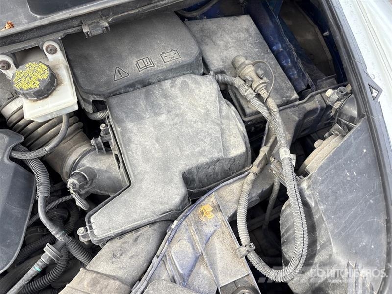 Ford Escape SE 4WD SUV Автомобілі