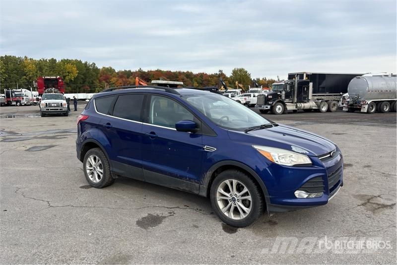 Ford Escape SE 4WD SUV Auto's