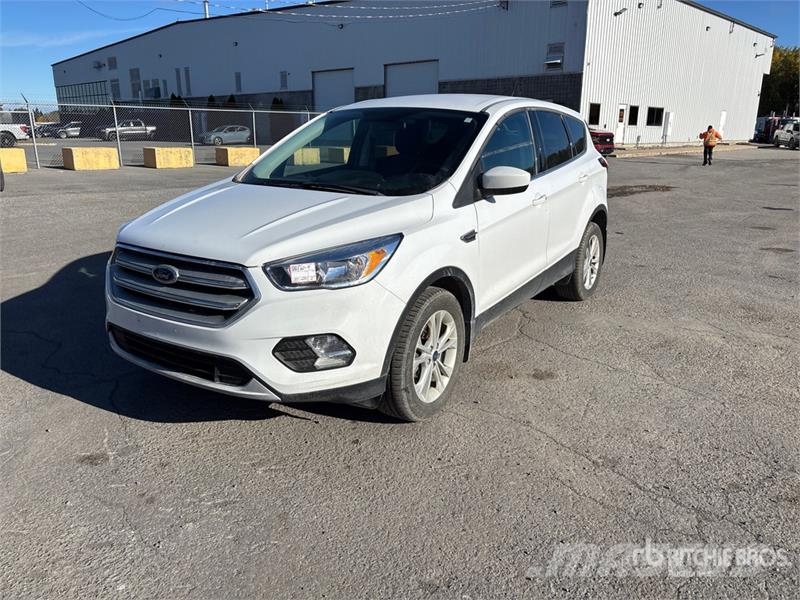 Ford Escape SE 4WD SUV Automobili