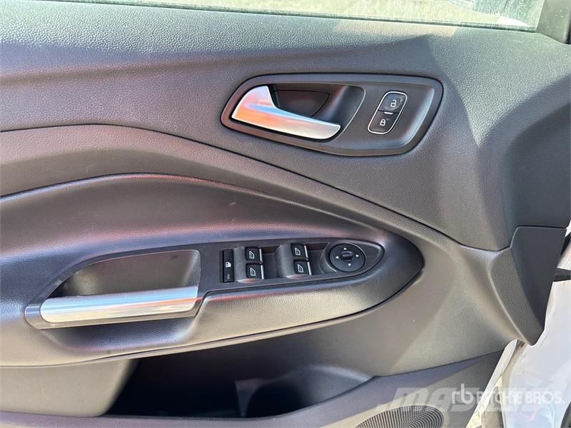 Ford Escape SE 4WD SUV Automobili