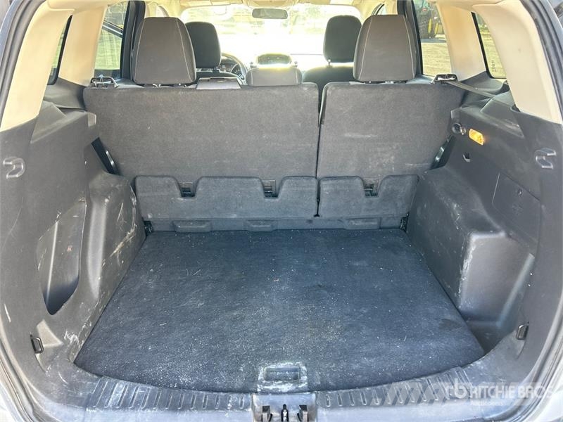 Ford Escape SE 4WD SUV Automobili