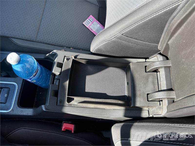 Ford Escape SE AWD SUV Kistehergépjárművek