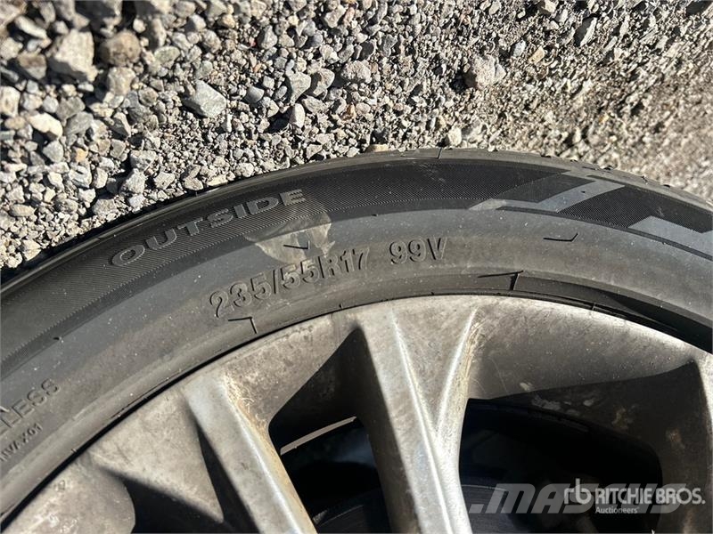 Ford Escape SE AWD SUV Kistehergépjárművek