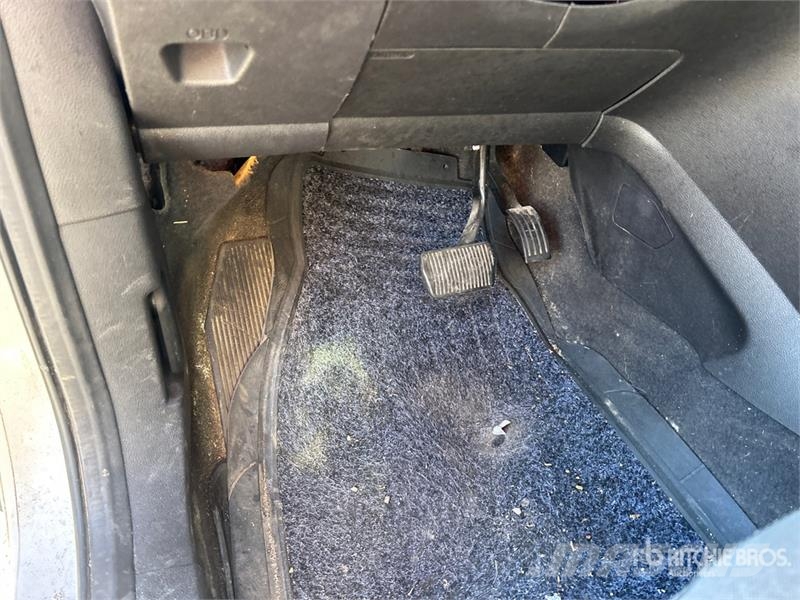 Ford Escape SE AWD SUV Kistehergépjárművek