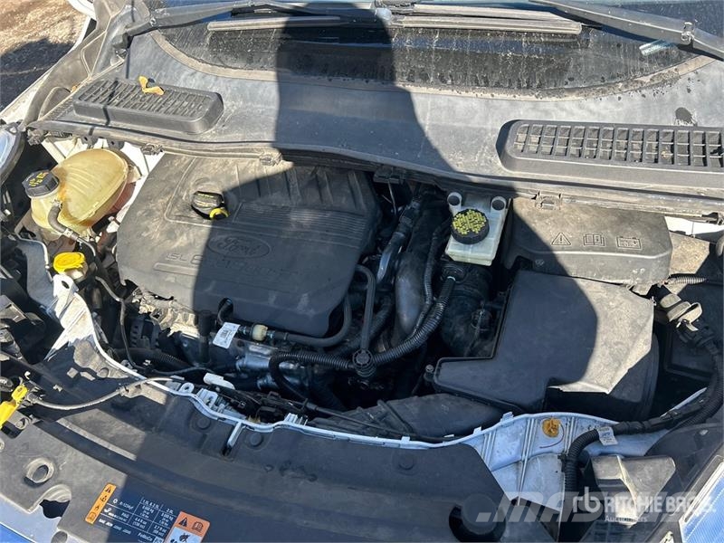 Ford Escape SE AWD SUV Kistehergépjárművek