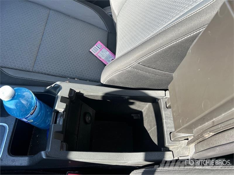 Ford Escape SE AWD SUV Kistehergépjárművek