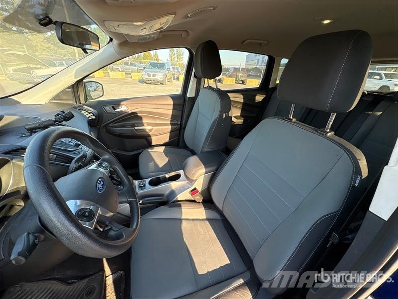 Ford Escape SUV Automobili