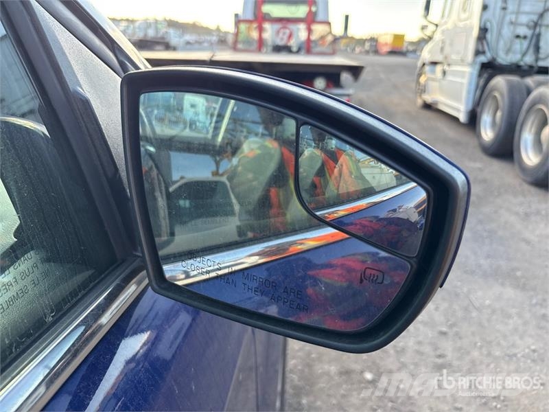 Ford Escape SUV Automobili
