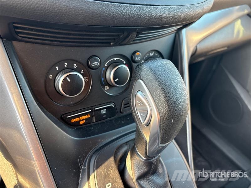 Ford Escape SUV Automobili