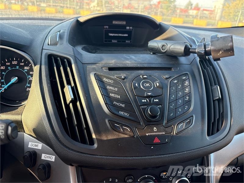Ford Escape SUV Automobili