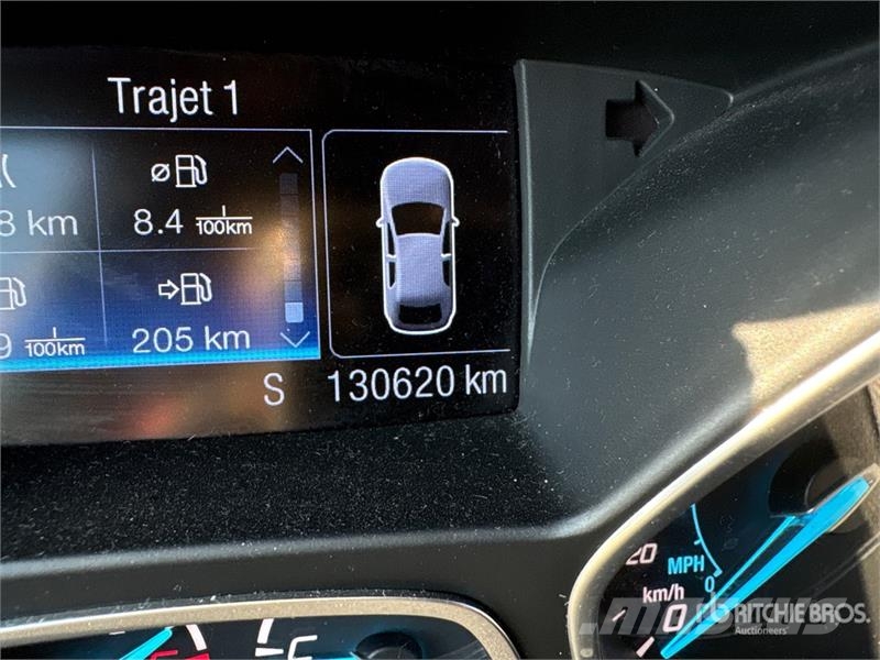 Ford Escape SUV Automobili