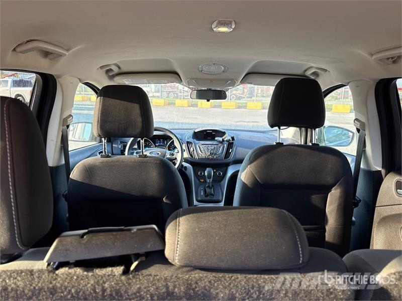 Ford Escape SUV Automobili