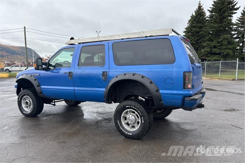 Ford Excursion 4WD SUV سيارات