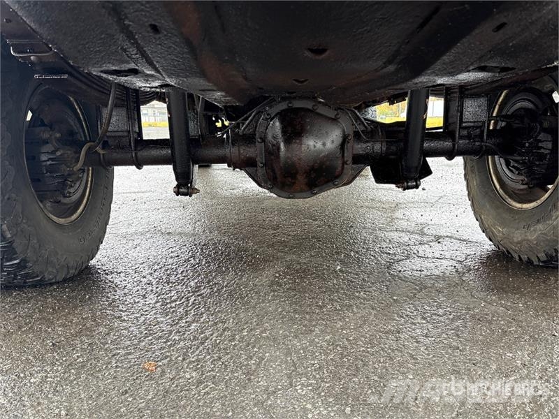 Ford Excursion 4WD SUV Auto's