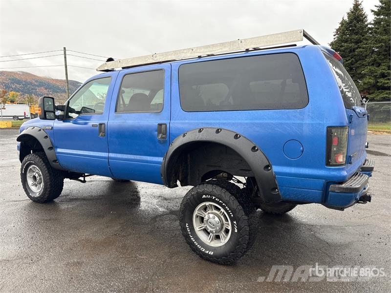Ford Excursion SUV سيارات