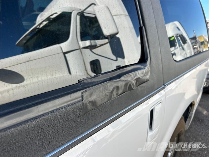 Ford Excursion XLT Limousine Коли