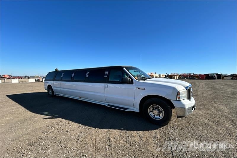 Ford Excursion XLT Limousine Коли
