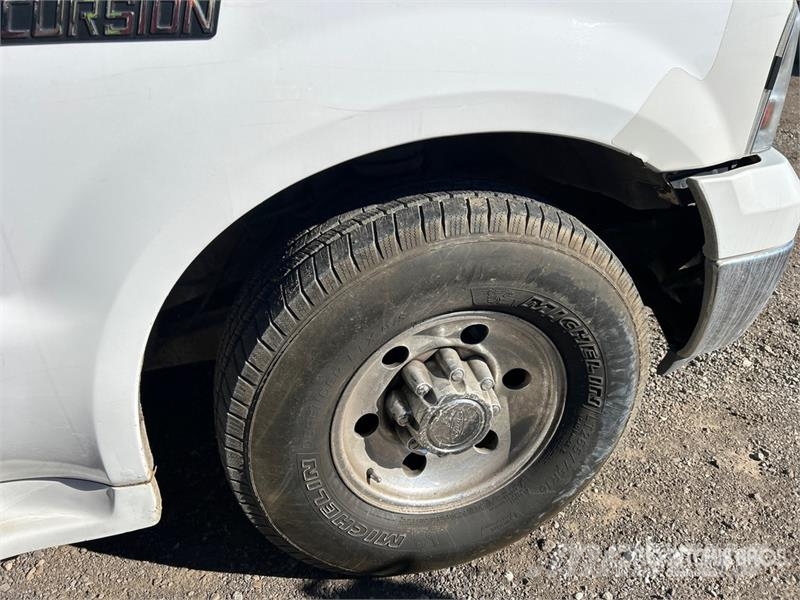 Ford Excursion XLT Limousine Коли