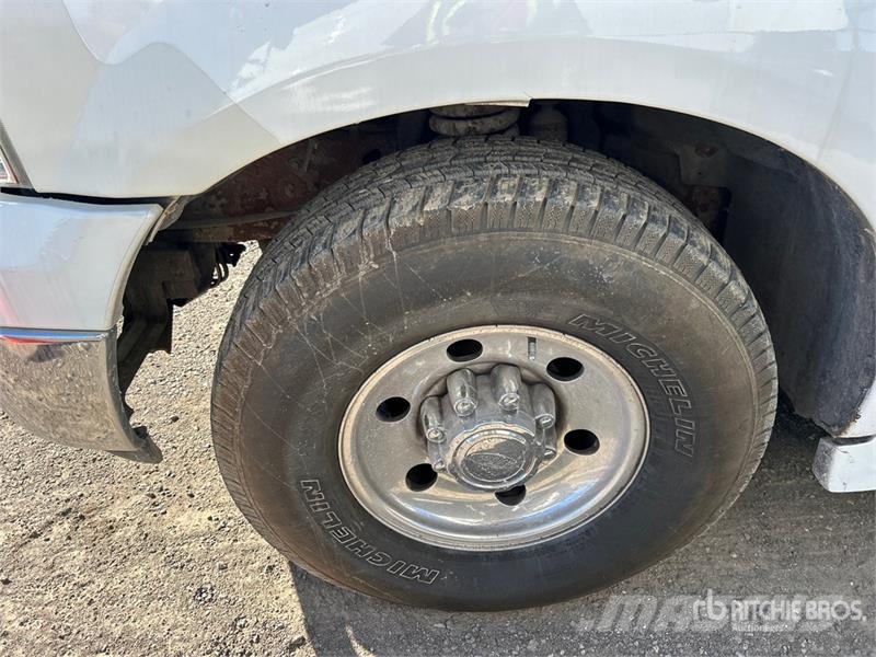 Ford Excursion XLT Limousine Коли