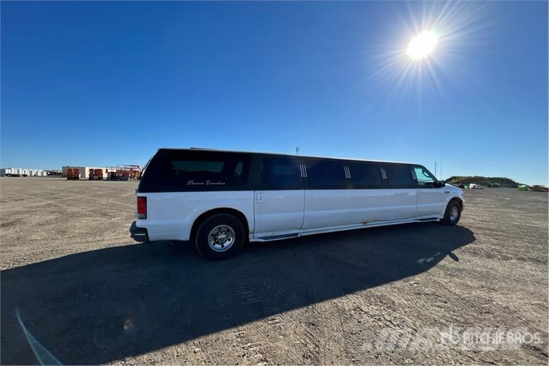 Ford Excursion XLT Limousine Коли