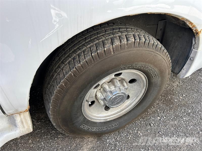 Ford Excursion XLT Limousine Коли