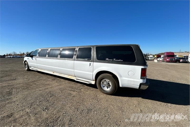 Ford Excursion XLT Limousine Коли