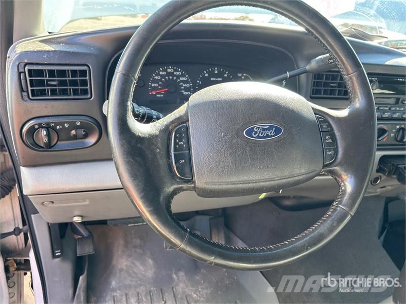 Ford Excursion XLT Limousine Коли