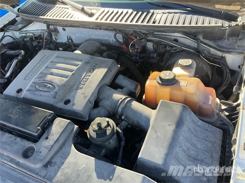 Ford Expedtion XLT Limousine 汽车