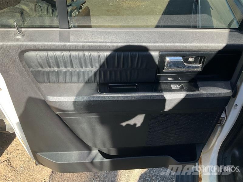 Ford Expedtion XLT Limousine 汽车
