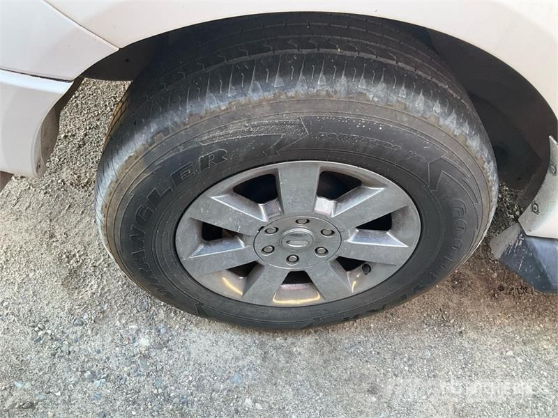 Ford Expedtion XLT Limousine 汽车