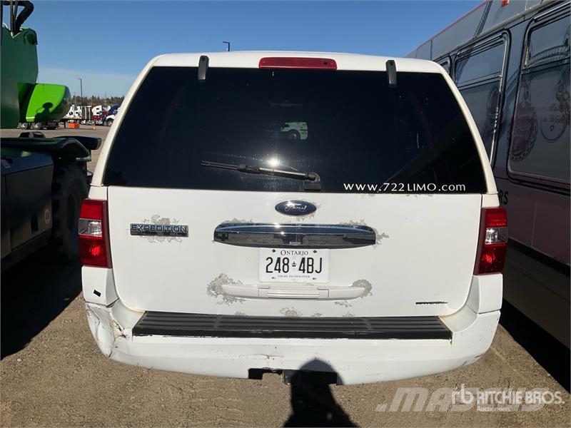 Ford Expedtion XLT Limousine 汽车