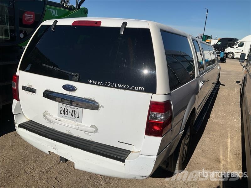 Ford Expedtion XLT Limousine 汽车