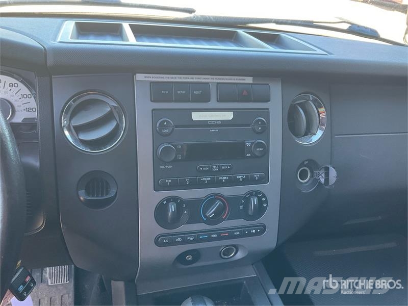 Ford Expedtion XLT Limousine 汽车