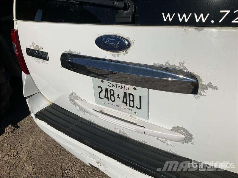 Ford Expedtion XLT Limousine 汽车