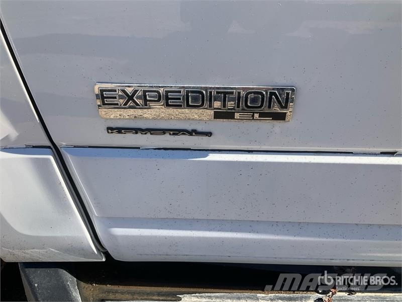 Ford Expedtion XLT Limousine 汽车