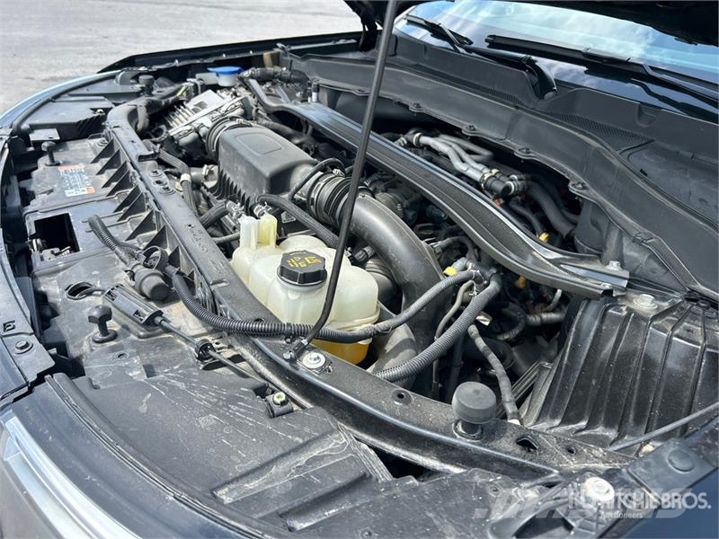 Ford Explorer Auto
