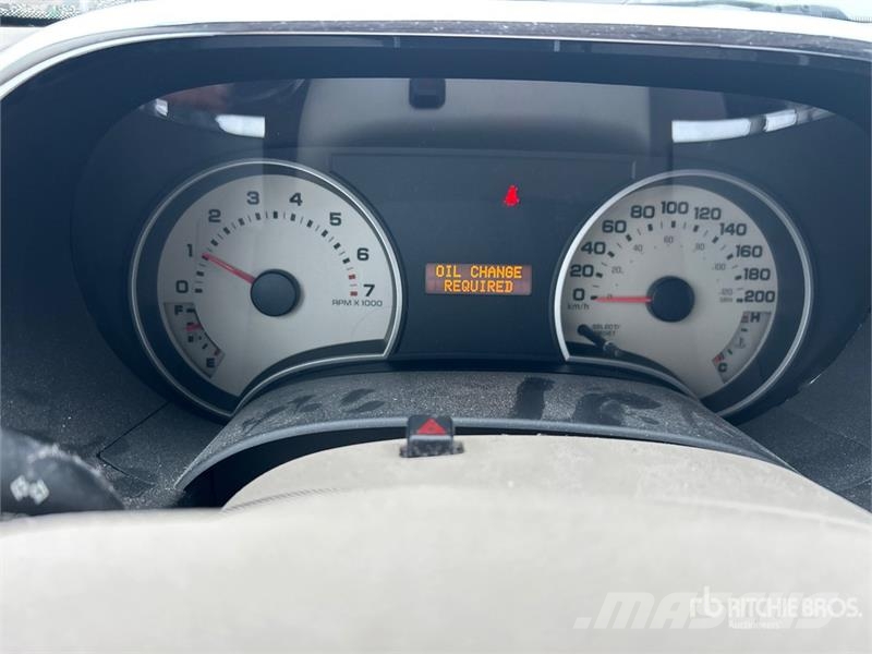 Ford Explorer سيارات