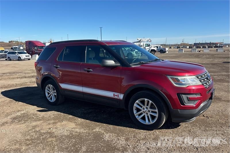 Ford Explorer 汽车