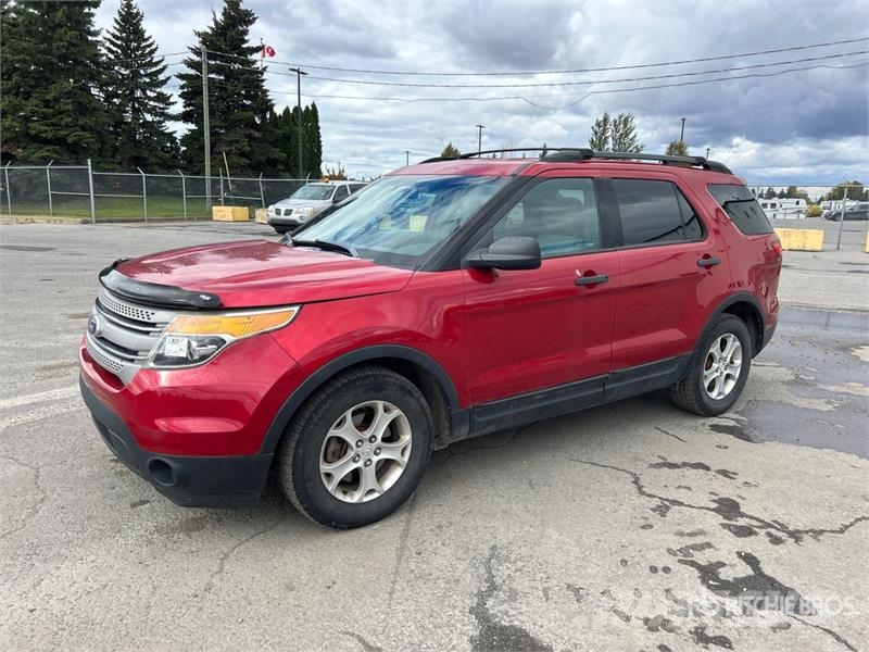 Ford Explorer سيارات
