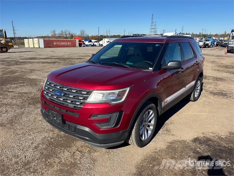 Ford Explorer 汽车