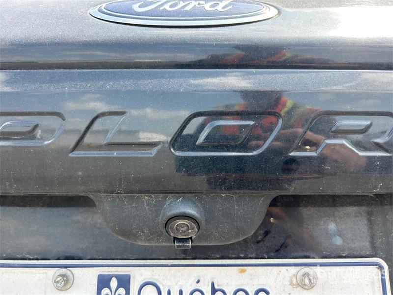 Ford Explorer Auto