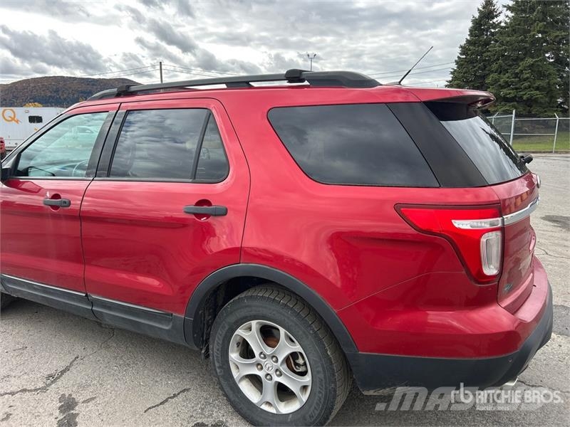 Ford Explorer Lengvieji automobiliai