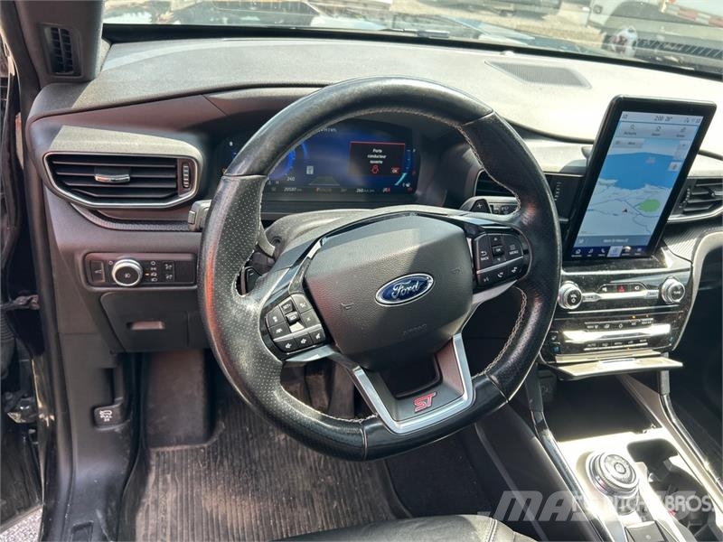Ford Explorer Auto