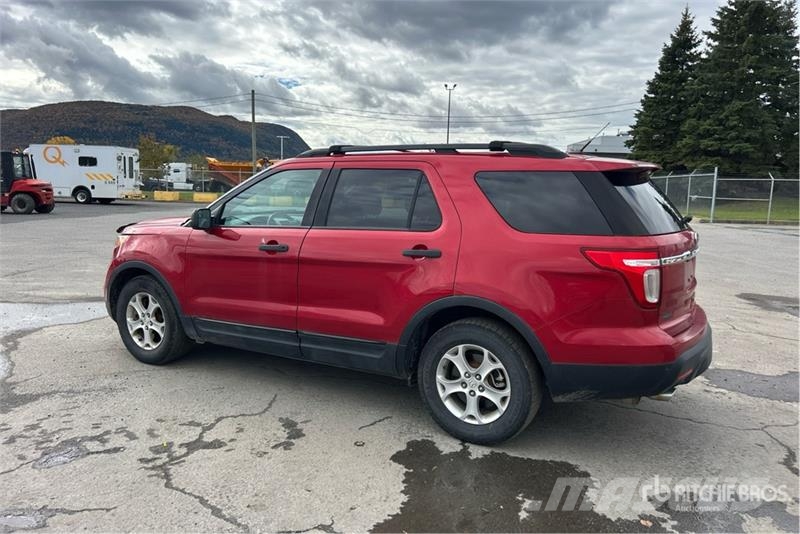 Ford Explorer Lengvieji automobiliai