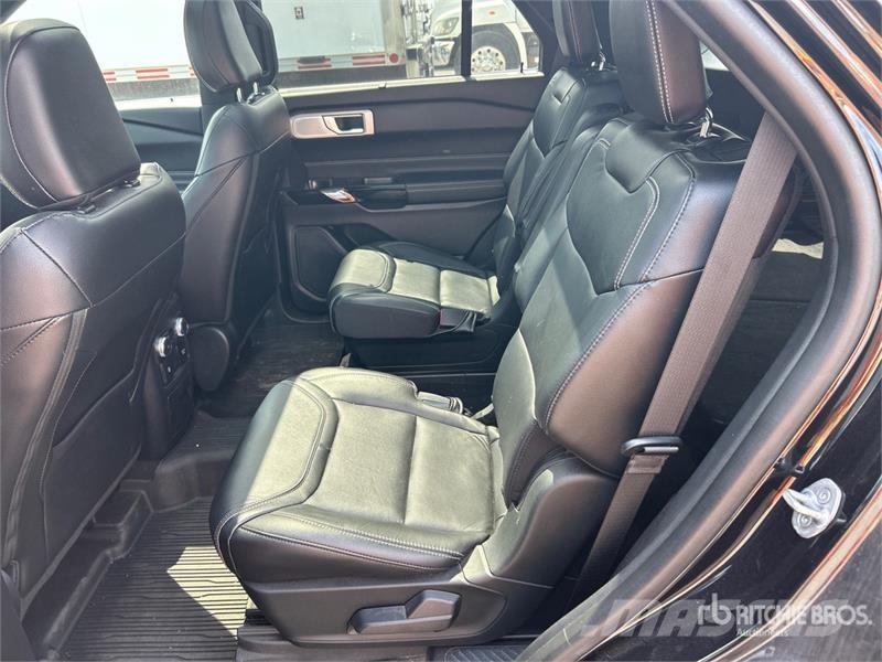 Ford Explorer Auto
