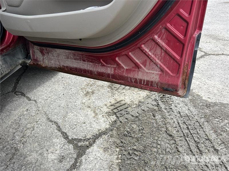 Ford Explorer سيارات
