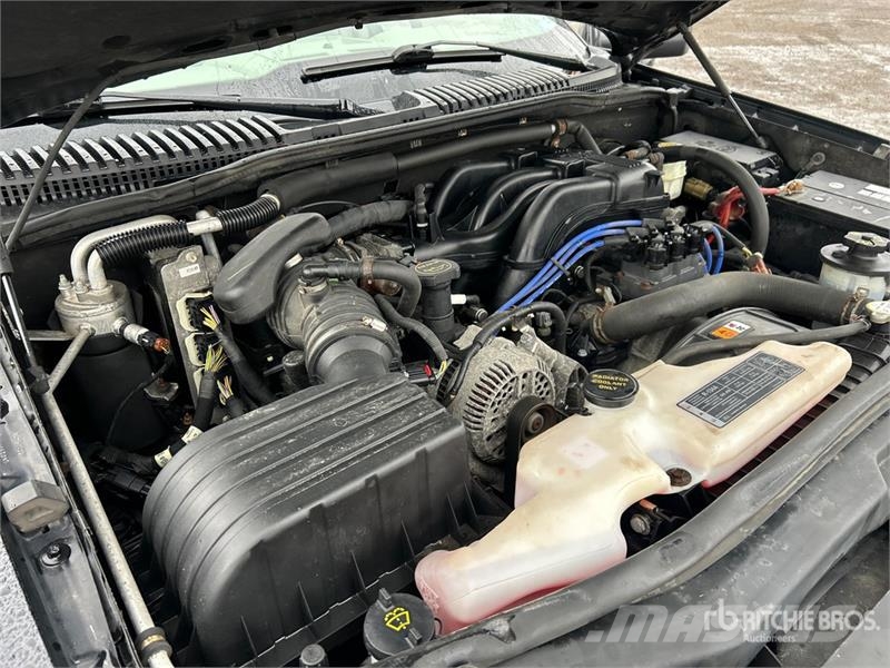 Ford Explorer سيارات
